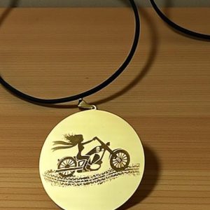 Pingente LADY RIDER Banhado OURO